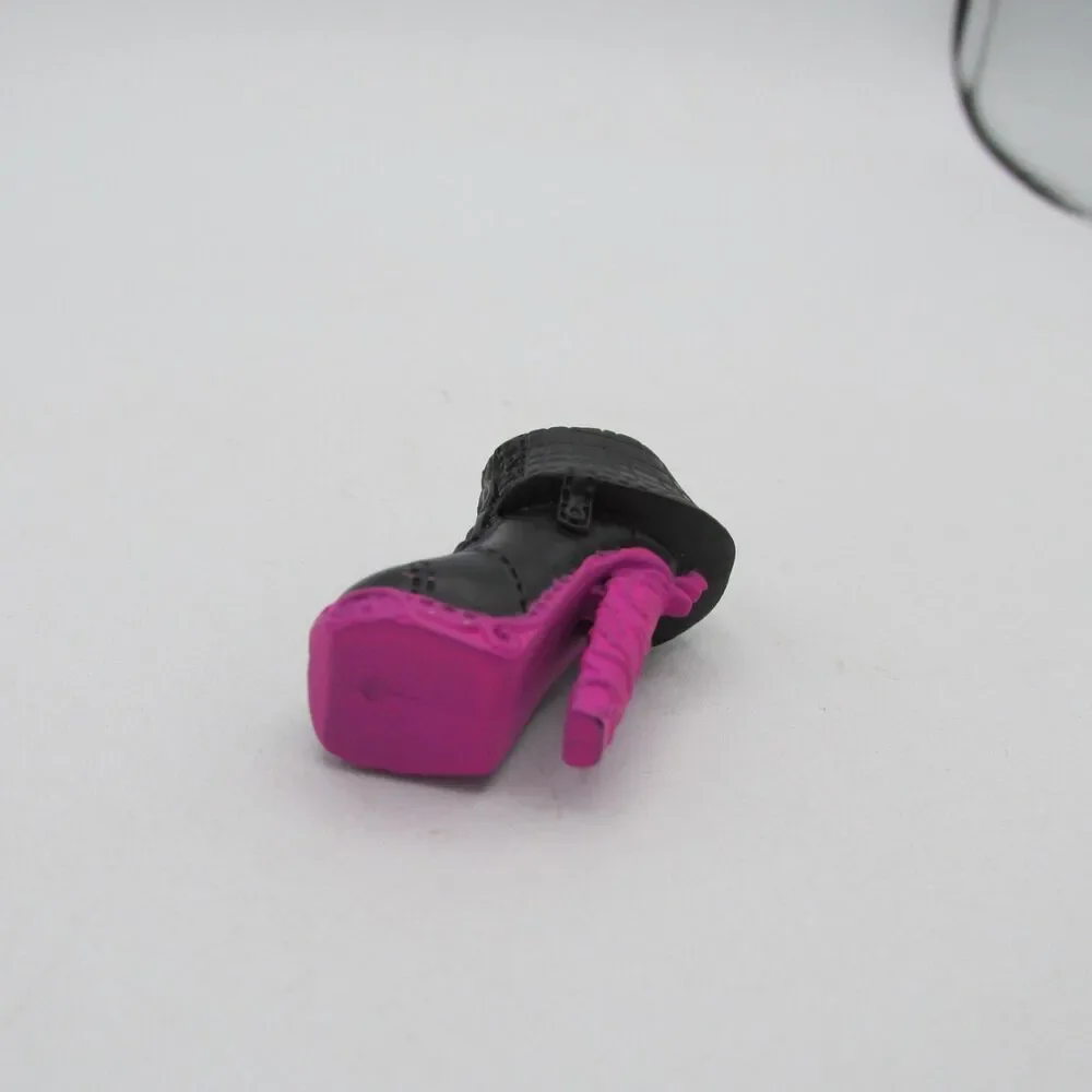 Monster High Venus McFlytrap Music Festival Right Black Boot Heel Shoe Only